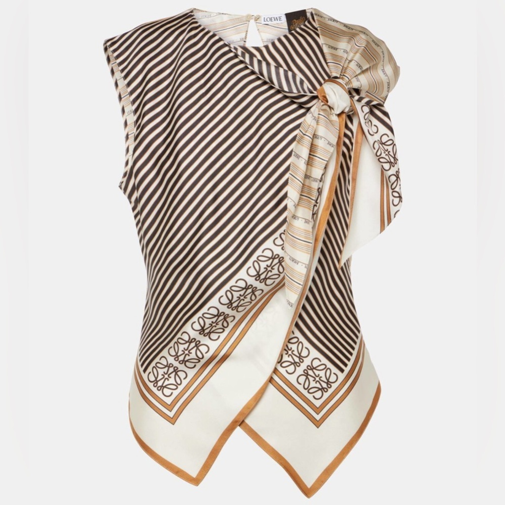 LOEWE
Layered Scarf Print Shoulder Tie Silk Top 38